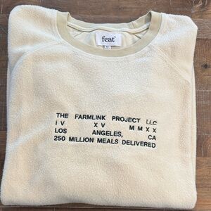 Feat Cream Blanket Fleece Unisex Crewneck Sweatshirt ~NWT